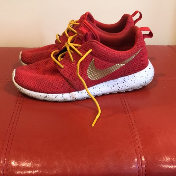 CUSTOM MADE NIKE ROSHE ONE - Picture 3 of 8